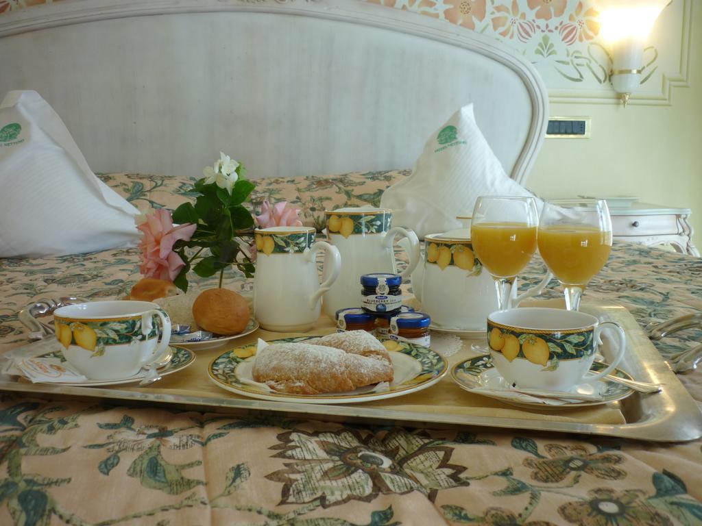 Suite Hotel Nettuno Sestri Levante Værelse billede