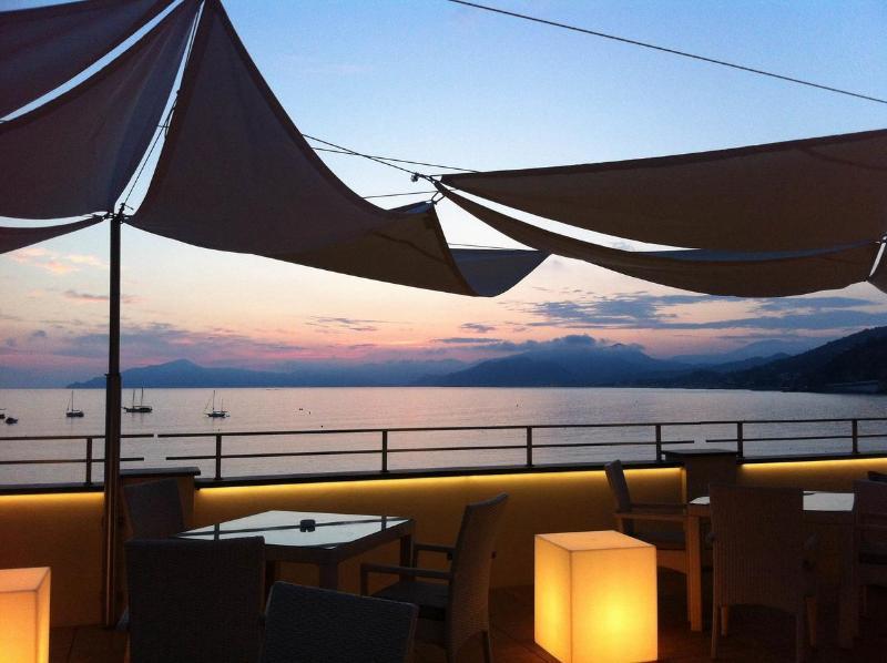 Suite Hotel Nettuno Sestri Levante Eksteriør billede